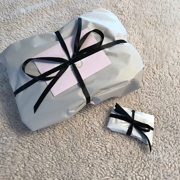 Activewear Mystery Box - Picture 7 of 8